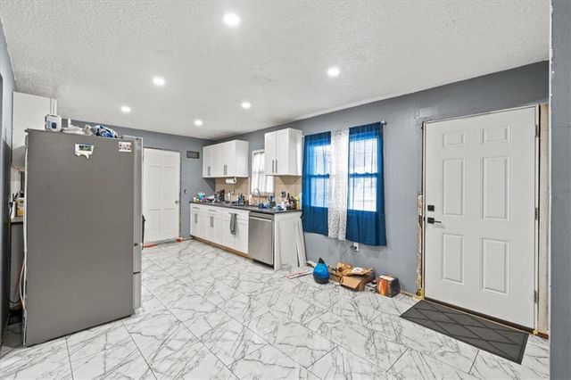 7511 E 110TH Street, Kansas City, MO 64134