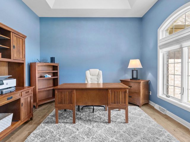 2012 E Higgins HILL, De Pere, WI 54115