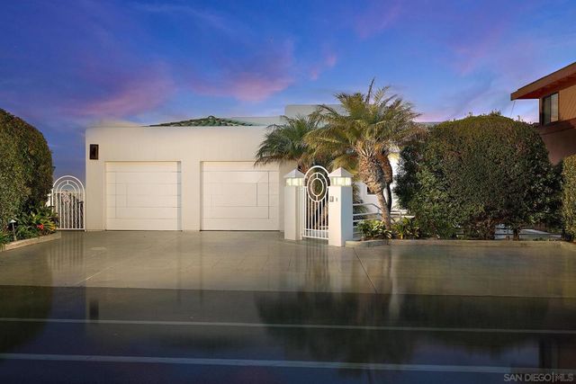 1630 Neptune Avenue, Encinitas, CA 92024