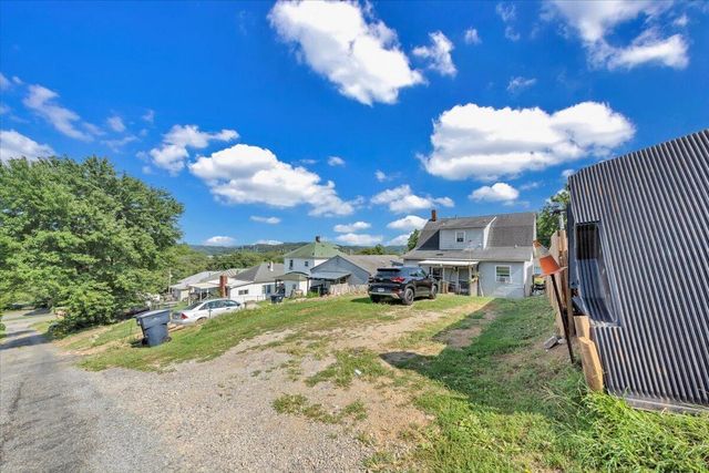 1206 Tompkins AVE, Roanoke, VA 24013