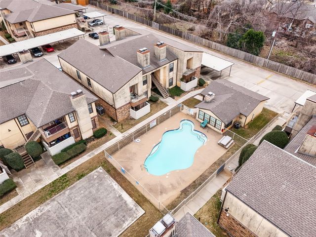 1735 Crest Grove Drive, Arlington, TX 76012