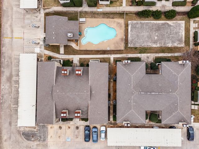 1735 Crest Grove Drive, Arlington, TX 76012