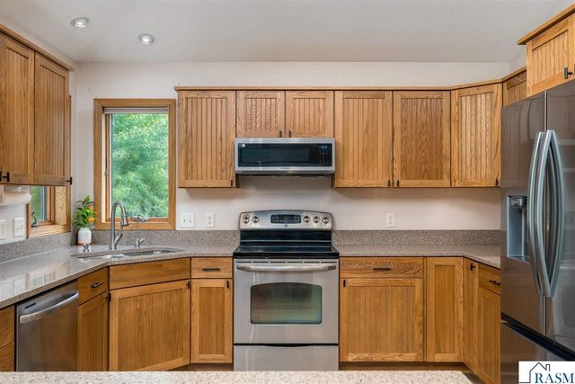 120 Sunburst Circle, Mankato, MN 56001