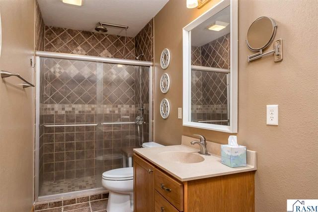 120 Sunburst Circle, Mankato, MN 56001