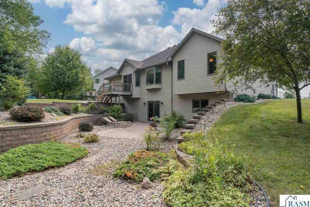 120 Sunburst Circle, Mankato, MN 56001