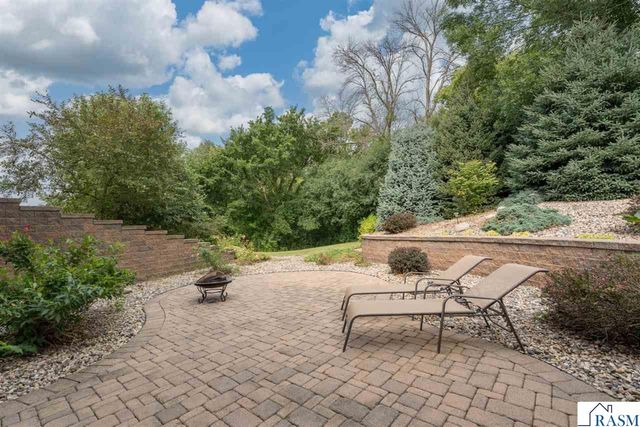 120 Sunburst Circle, Mankato, MN 56001