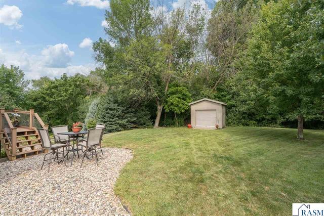 120 Sunburst Circle, Mankato, MN 56001