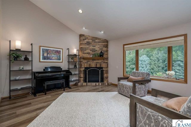 120 Sunburst Circle, Mankato, MN 56001