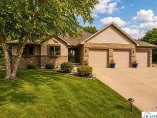 120 Sunburst Circle, Mankato, MN 56001