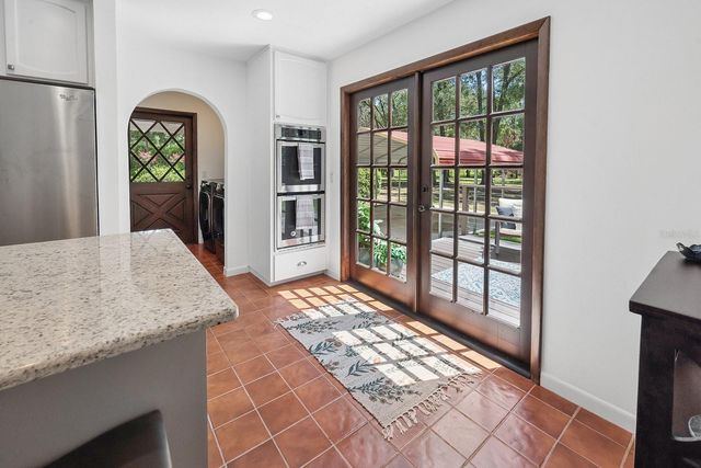 22110 SW 15TH AVENUE, Newberry, FL 32669