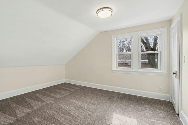 324 Trimble Avenue, Kalamazoo, MI 49048