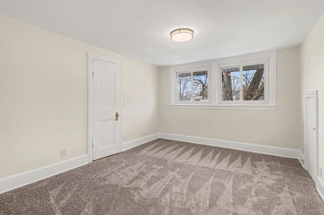 324 Trimble Avenue, Kalamazoo, MI 49048