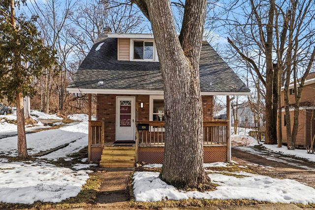 324 Trimble Avenue, Kalamazoo, MI 49048