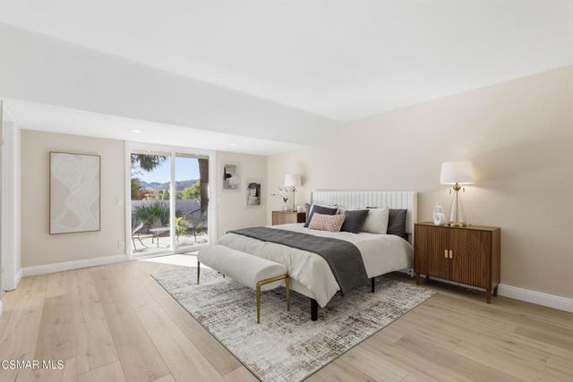 6454 Smoke Tree Avenue, Oak Park, CA 91377