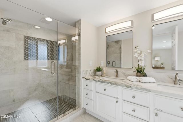 6454 Smoke Tree Avenue, Oak Park, CA 91377