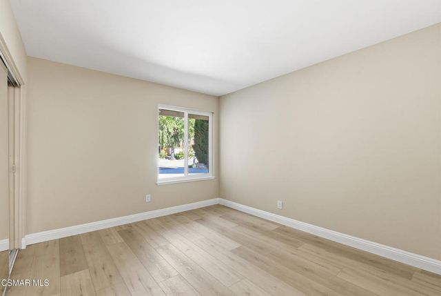 6454 Smoke Tree Avenue, Oak Park, CA 91377