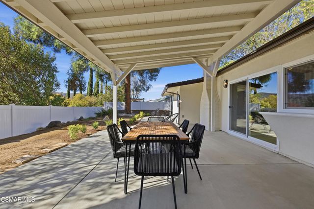 6454 Smoke Tree Avenue, Oak Park, CA 91377