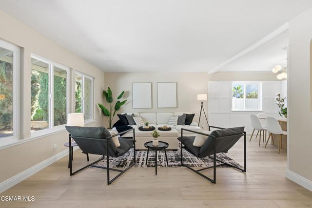 6454 Smoke Tree Avenue, Oak Park, CA 91377