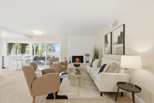 6454 Smoke Tree Avenue, Oak Park, CA 91377