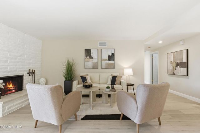 6454 Smoke Tree Avenue, Oak Park, CA 91377