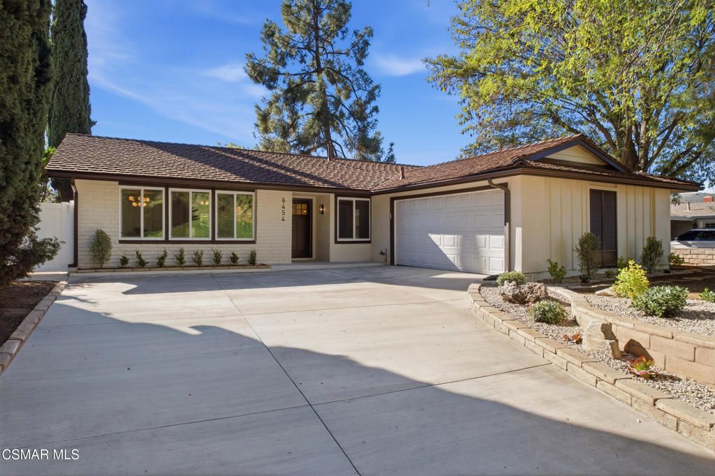 6454 Smoke Tree Avenue, Oak Park, CA 91377