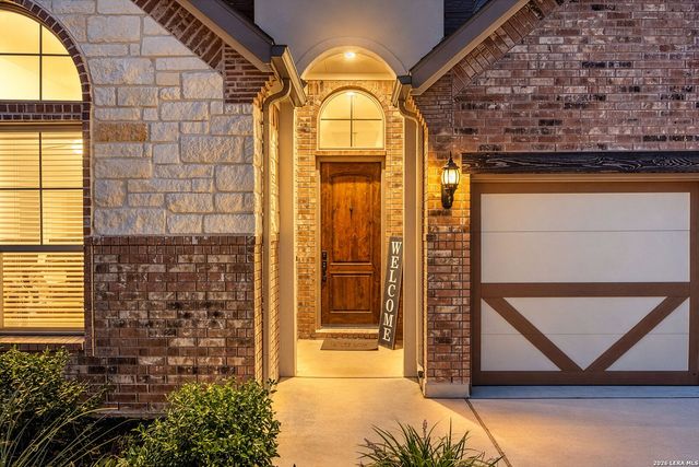 122 HUNTWICK DR, Boerne, TX 78006
