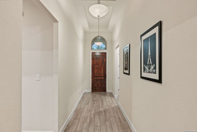 122 HUNTWICK DR, Boerne, TX 78006