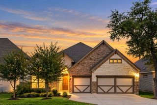 122 HUNTWICK DR, Boerne, TX 78006