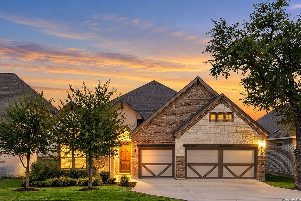 122 HUNTWICK DR, Boerne, TX 78006