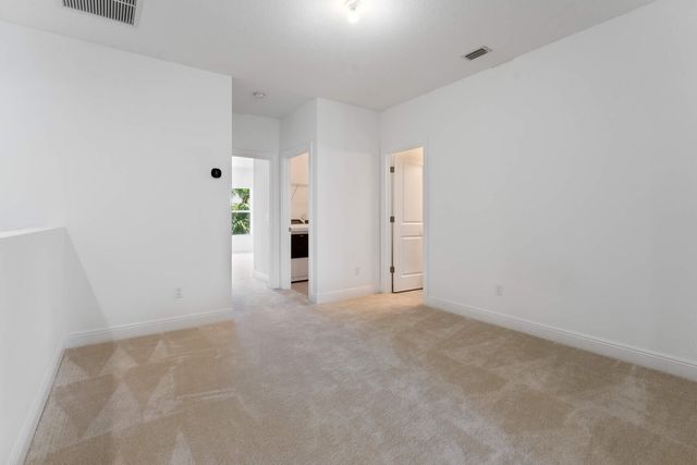 552 Sanderling Circle, Deerfield Beach, FL 33442