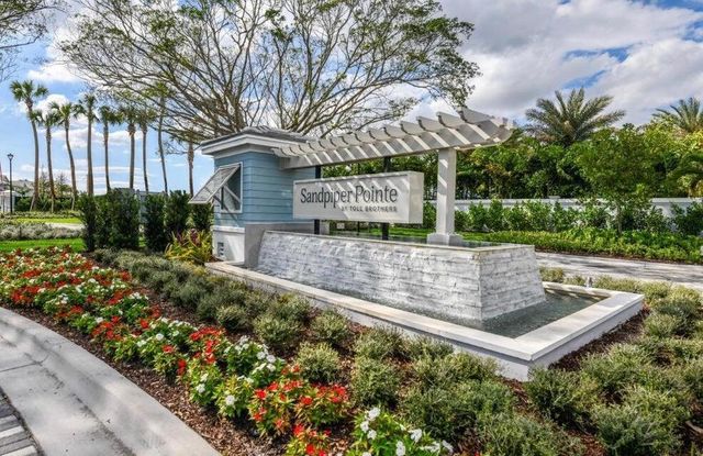 552 Sanderling Circle, Deerfield Beach, FL 33442