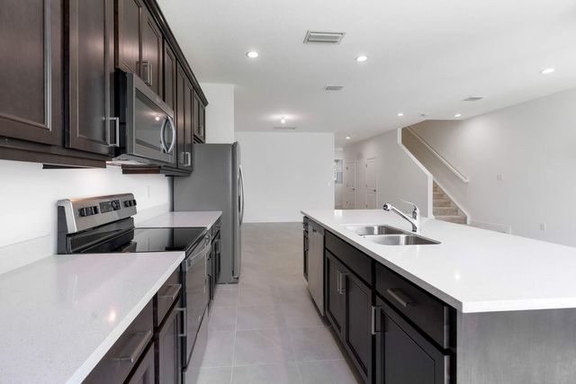 552 Sanderling Circle, Deerfield Beach, FL 33442