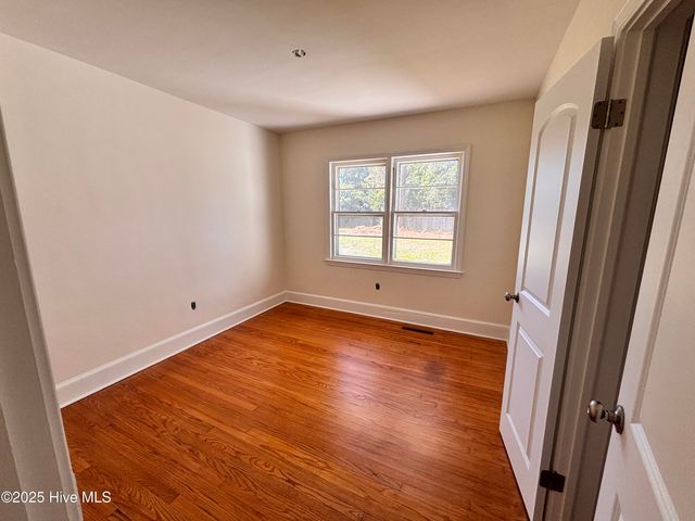 401 Vann Drive, Clinton, NC 28328