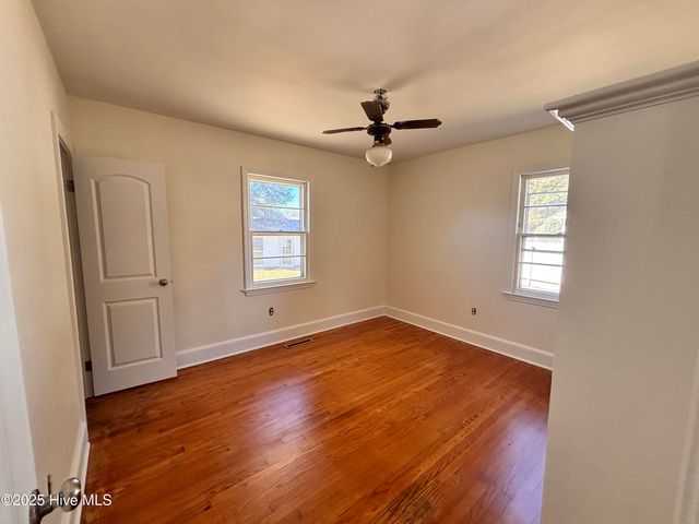 401 Vann Drive, Clinton, NC 28328