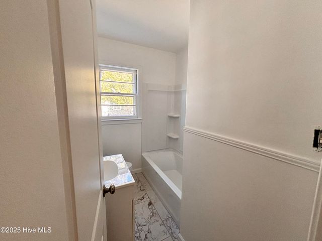 401 Vann Drive, Clinton, NC 28328