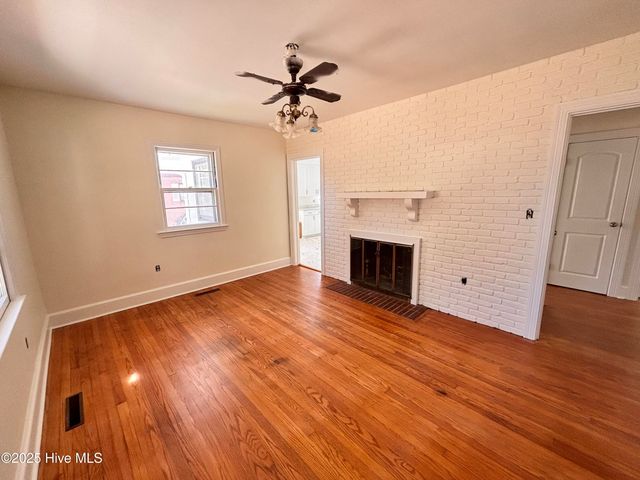 401 Vann Drive, Clinton, NC 28328