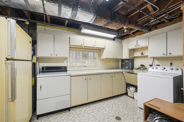 1041 Arbor Lane, Glenview, IL 60025