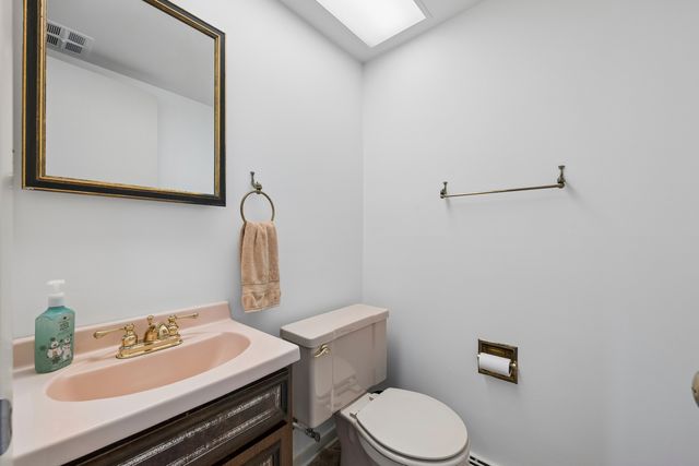 1041 Arbor Lane, Glenview, IL 60025