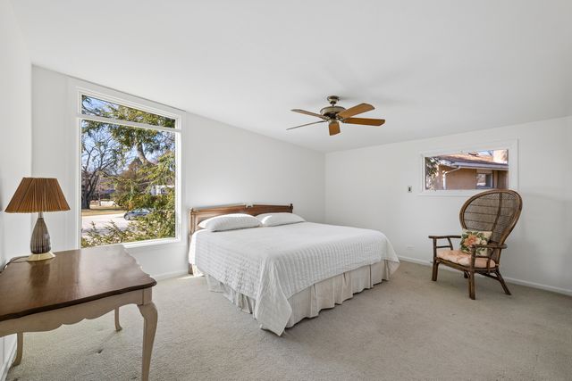 1041 Arbor Lane, Glenview, IL 60025