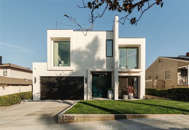 7200 Kentwood Avenue, Los Angeles, CA 90045