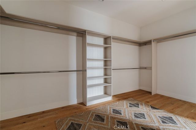 7200 Kentwood Avenue, Los Angeles, CA 90045