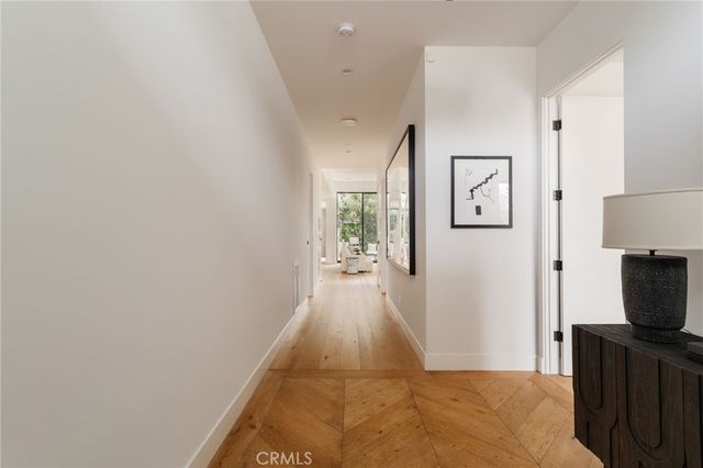 7200 Kentwood Avenue, Los Angeles, CA 90045