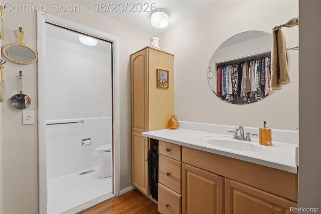 11111 Shadywood Drive, Brighton Township, MI 48114