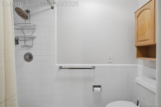 11111 Shadywood Drive, Brighton Township, MI 48114