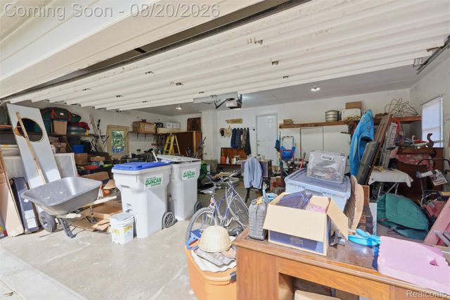 11111 Shadywood Drive, Brighton Township, MI 48114