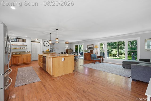 11111 Shadywood Drive, Brighton Township, MI 48114