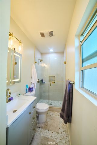 4057 Pine, Long Beach, CA 90807