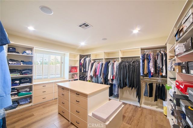 4057 Pine, Long Beach, CA 90807