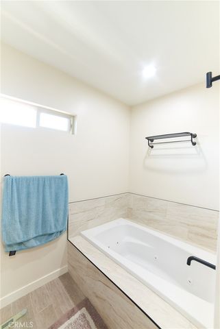 4057 Pine, Long Beach, CA 90807
