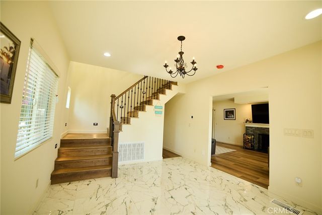4057 Pine, Long Beach, CA 90807
